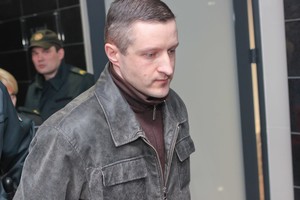 Trigubos žmogžudystės byloje liudijo dviejų aukų artimieji