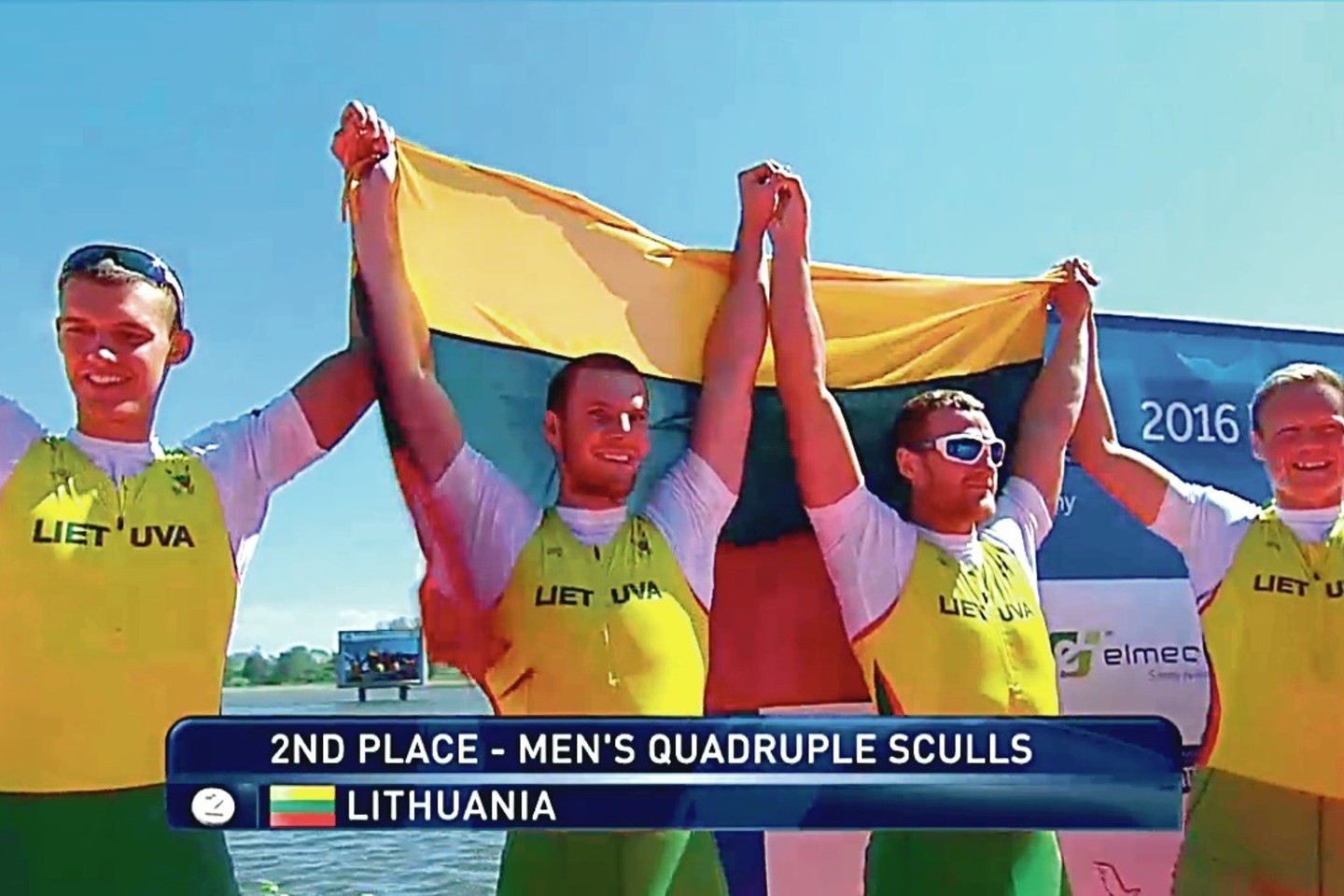 Porinių keturviečių varžybose Lietuvos irkluotojai pirmąkart iškovojo Europos čempionato sidabro medalius.