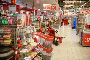 Prekybininkai skaičiuoja pirkėjų boikoto poveikį: nuostolių bus?