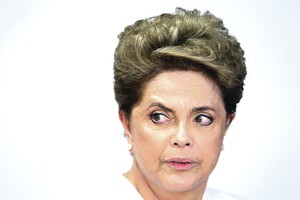 D. Rousseff apkaltos procesas virsta cirku