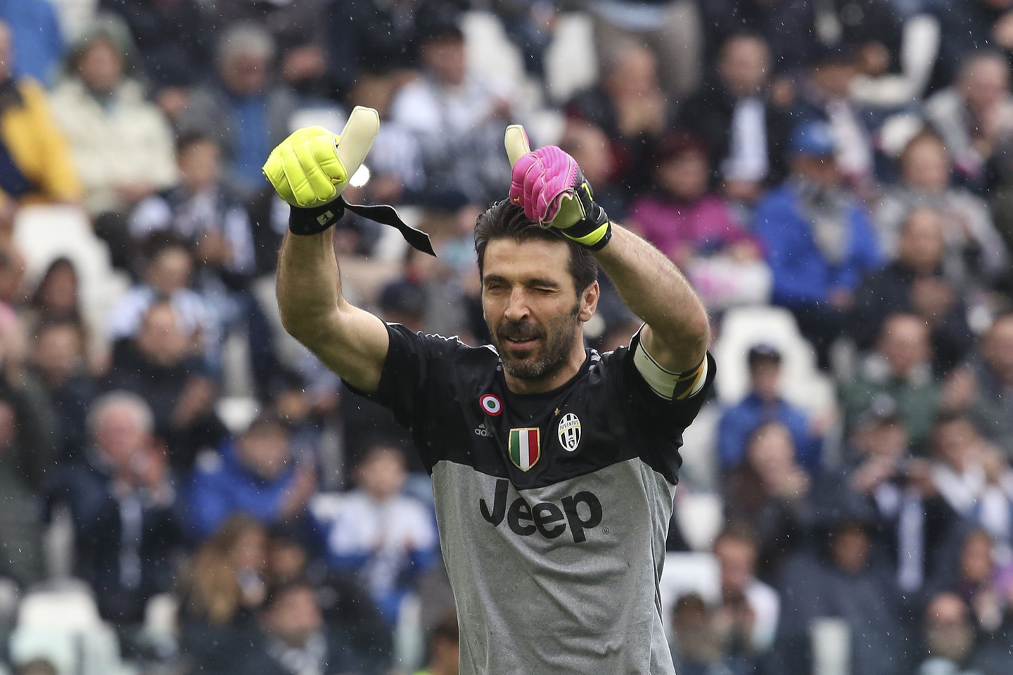 „Juventus“ sirgaliai neslepia meilės G.Buffonui.
