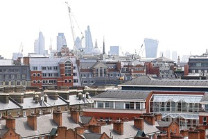 Išskirtinis turas po Londoną: nešvarių turtų keliais