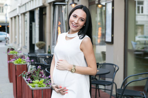 Atlikėja Gabrielė Grygolaitytė-Vasha parodė suapvalėjusį pilvuką