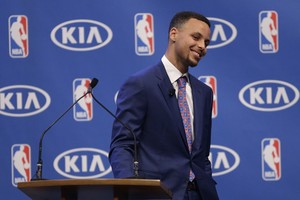Stepheno Curry paslaptis: išmokęs mesti kitaip užkariavo NBA