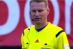 Futbolo kuriozai: vienas teisėjas girtas, kitas – šlapinosi