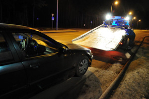 Mašinos netekusi kaunietė negali patikėti – gavo dar vieną baudą