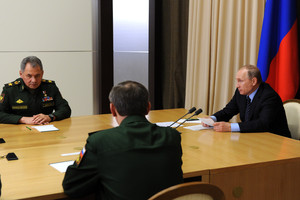 V. Putinas tikina, kad Rusija prieš JAV nesėdės rankų sudėjusi