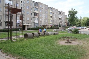 Keistas motinos elgesys po vaiko traumos virto šeimos drama