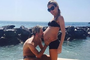 Besilaukianti Edita Daniūtė stulbina nepriekaištinga figūra