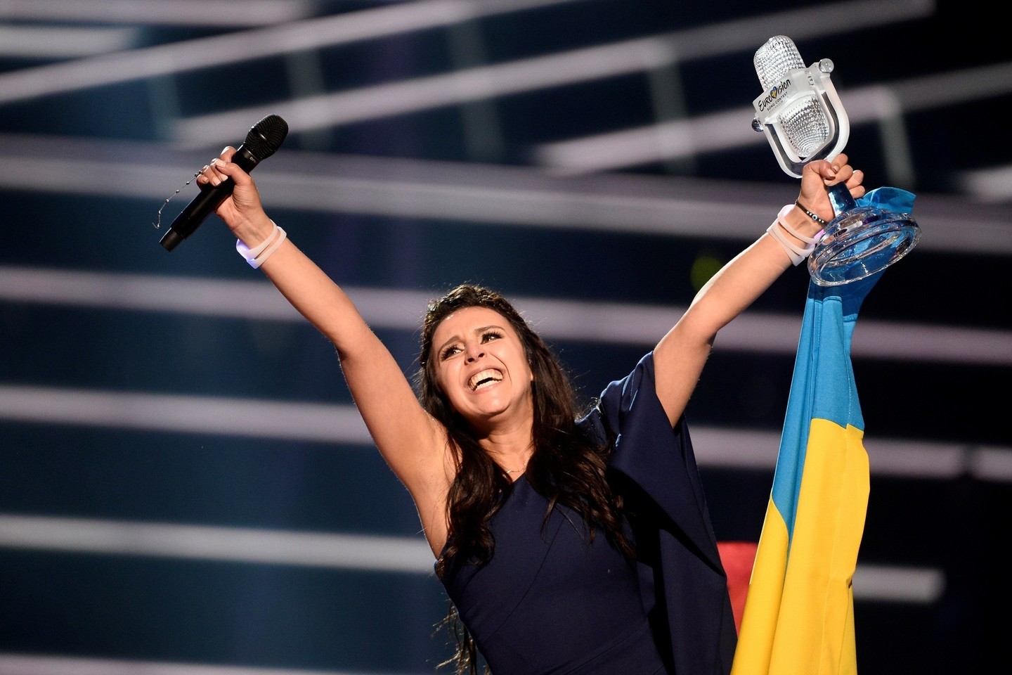 Dainą „1944“ šeštadienį vykusiame „Eurovizijos“ finale Stokholme atliko 32 metų Džamala, Krymo, kurį 2014 metais aneksavo Rusija, totorių musulmonų mažumos atstovė.<br>AFP/Scanpix nuotr.