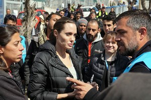 A. Jolie pareiškė, kad pabėgėlių humanitarinė sistema žlunga
