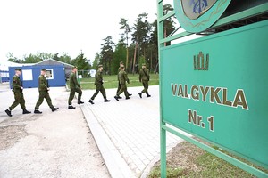 Kario mirtis pasėjo ir mįslių, ir baimių