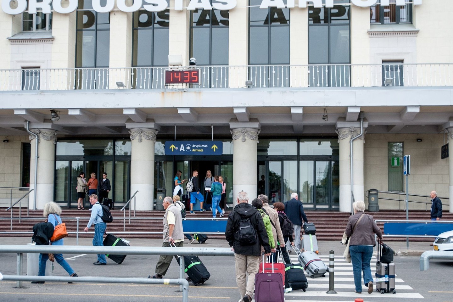 Pirmadienį Vilniaus oro uoste dirbę Vilniaus rinktinės pareigūnai gavo informacijos, kad reisu iš Londono atskrendančiame lėktuve yra grąžinamas asmuo.