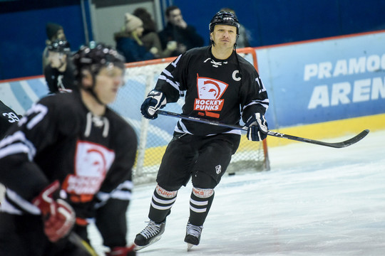 Darius Kasparaitis pasiuntė Vilniui žinią iš Rusijos