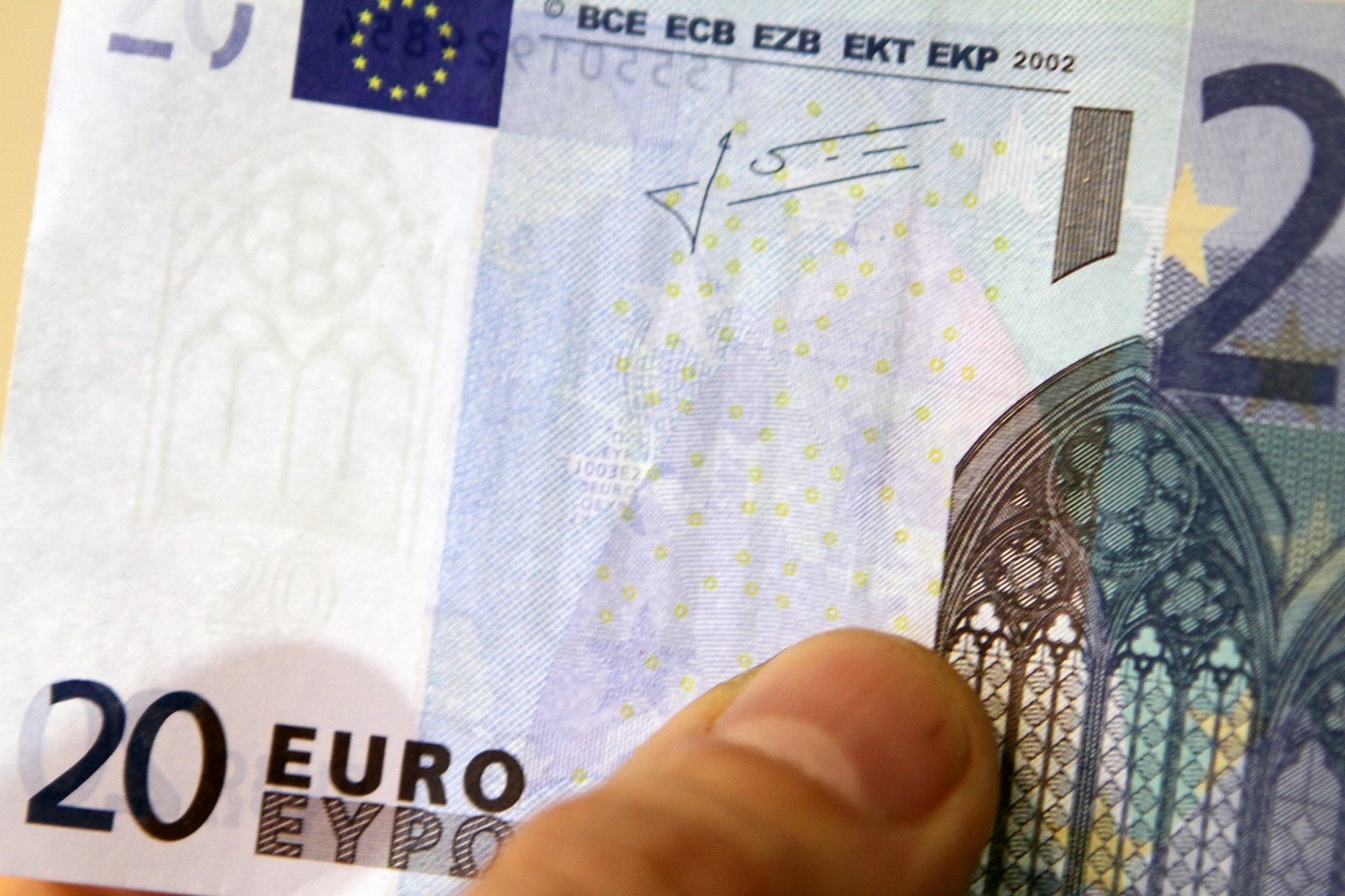 Lietuvos banko pateiktais duomenimis, per ketvirtį ilgiau nei 60 dienų vėluojamų mokėti greitųjų vartojimo kreditų skaičius sumažėjo 12 proc.
