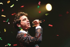 Įžymybių užkulisiai: ko pageidauja Kaune šou surengsiantis Mika?