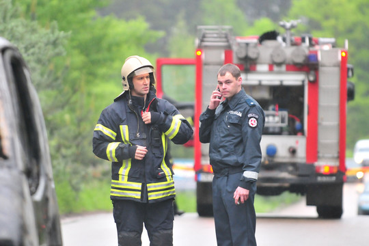 Lietuviai ilgisi tvirtos rankos?