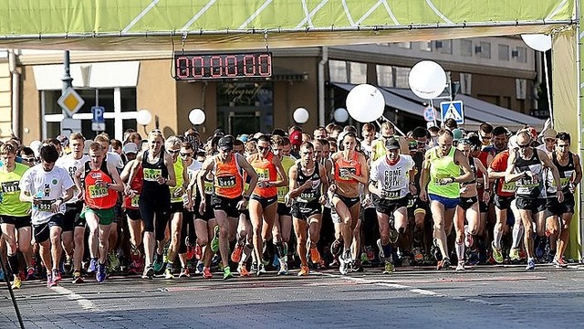 Tūkstančiai bėgikų nepabijojo mesti iššūkio net profesionalams