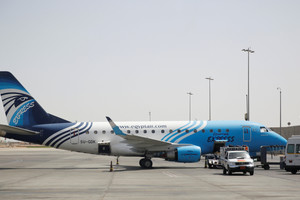 Ant sudužusio „EgyptAir“ lėktuvo – įspėjantis užrašas