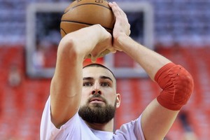 J.Valančiūnas parodė, kaip sveiksta – pataikė 10 tritaškių