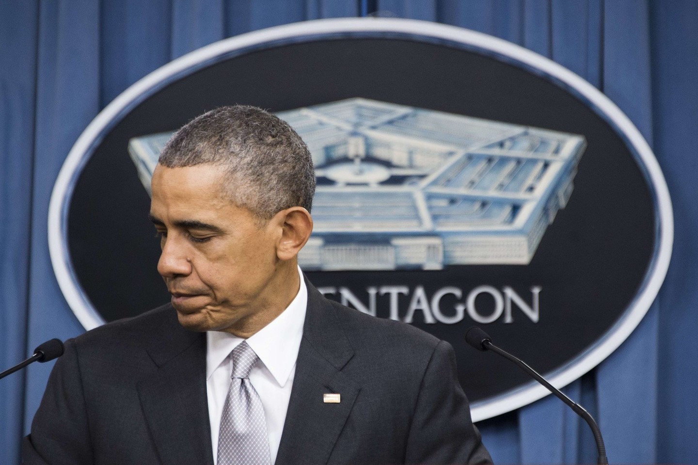 Valdant Barackui Obamai karinės išlaidos sumažėjo.<br>AFP/ „Scanpix“ nuotr.