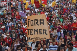 Skandalas iš posto jau išvertė naują Brazilijos ministrą