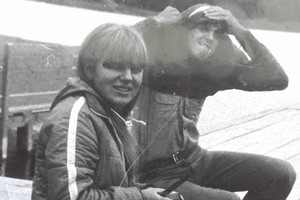 Ar atpažįstate, koks gerai žinomas žmogus nuotraukoje?