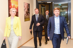 „Valstiečiai“ nemažina apsukų: skelbia naujas pavardes