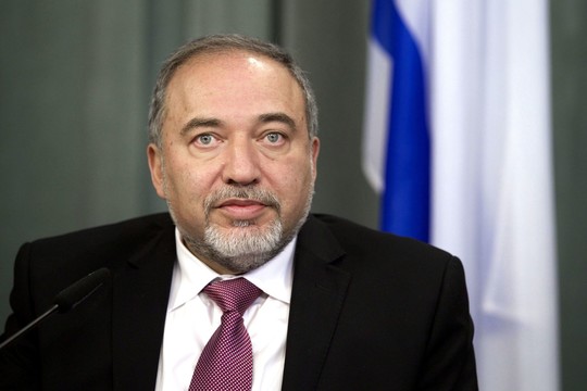Izraelio eksministras A. Liebermanas grįžta dirbti į vyriausybę