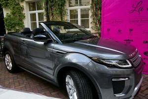 Vilniaus grietinėlei pristatytas neeilinis „Range Rover“ modelis