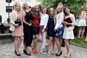 Abiturientus Šiauliuose per paskutinį skambutį tramdė graudulys