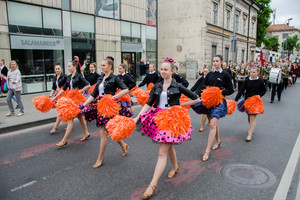 Klaipėdos mieste abiturientams nuskambėjo paskutinis skambutis