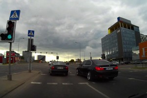 To dar nematė: vilnietis užfiksavo stulbinantį įžūlumą kelyje