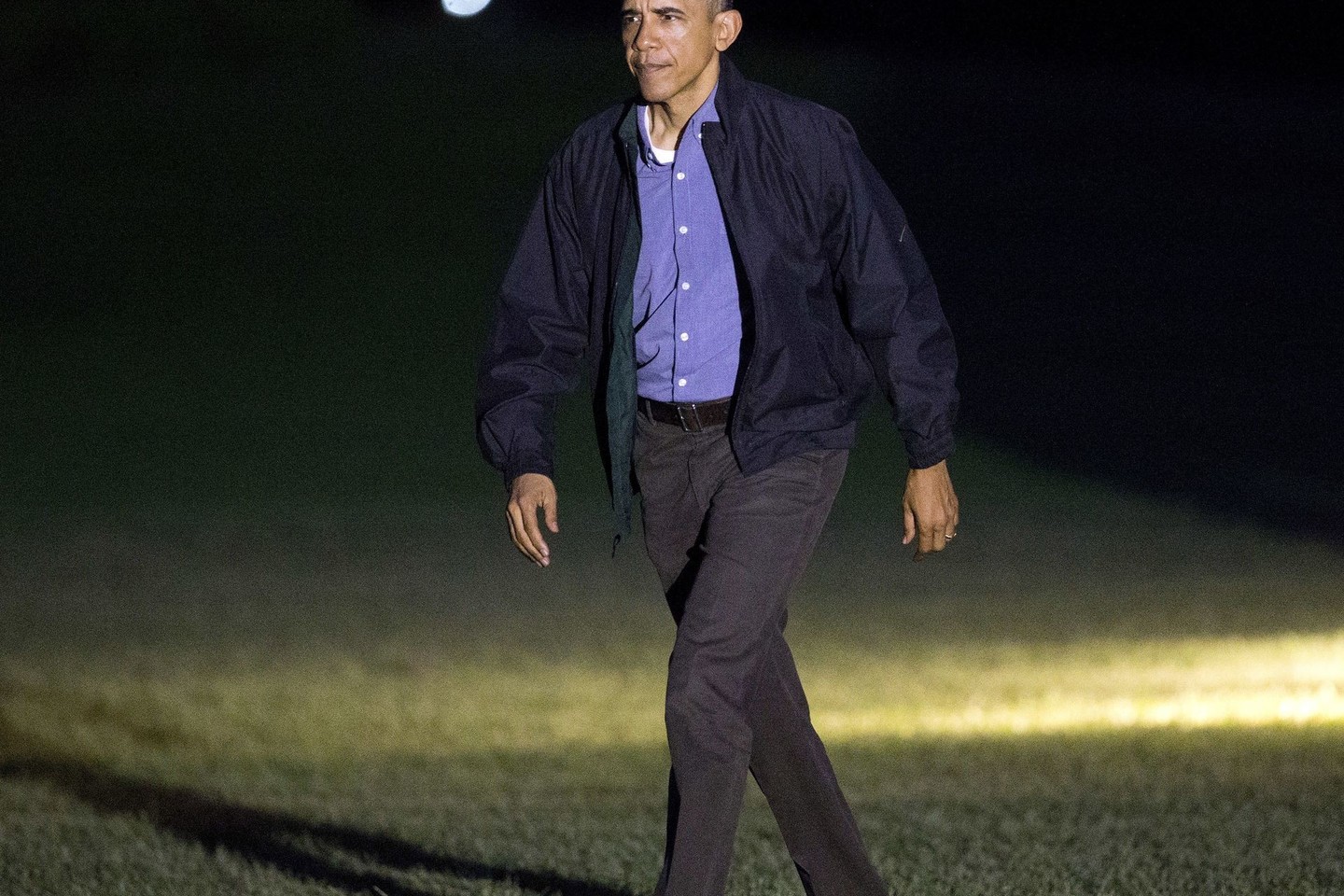 B.Obama grįžo į Vašingtoną.