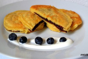 Burnoje tirpstantys blyneliai su šokoladu