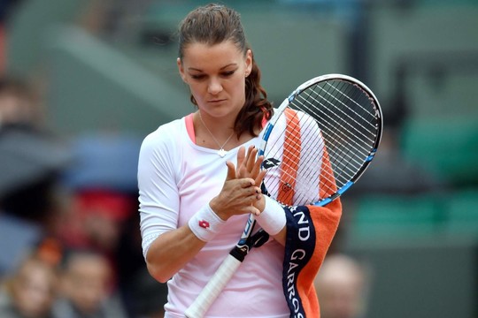 Po lietaus pratęstame „French Open“ turnyre – favoričių nesėkmės
