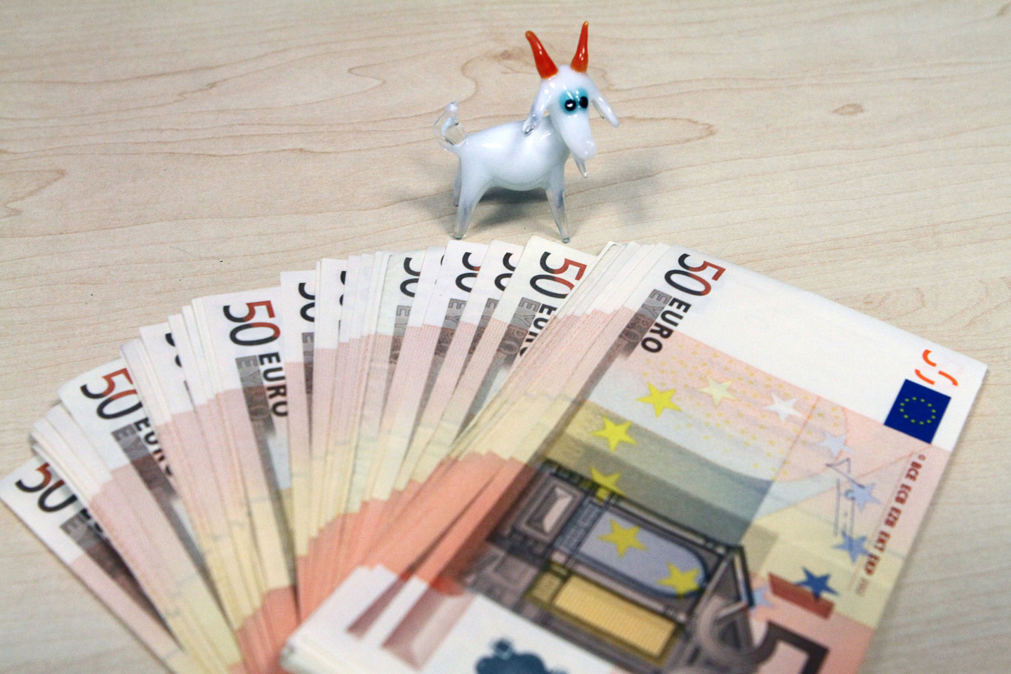 Neapmokestinamųjų pajamų (NPD) dydis nuo 2017 metų augs iki 310 eurų.