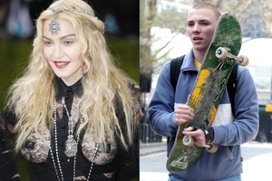 Po provokacijų dėl globos teisių, Madonnos sūnus grįžo pas mamą