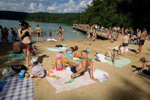 Pamačius, ką prie ežero daro mama su vaiku, vos nesupykino