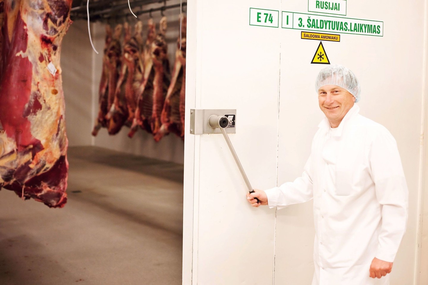 Iš draudžiamų įvežti produktų sąrašo išbraukta galvijų mėsa, skirta vaikų maistui gaminti.