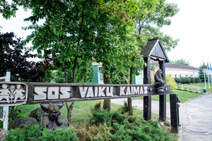 Seimas nusispjovė į vaikų globos reikalus