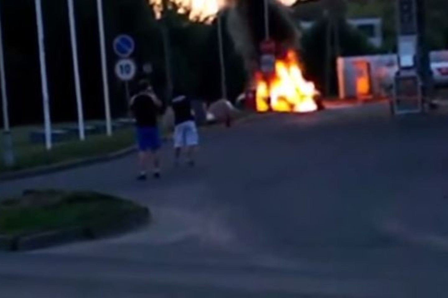 Vilniuje užsidegė automobilis.