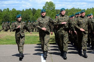 Lenkija pradės kurti savanoriškas teritorinės gynybos pajėgas