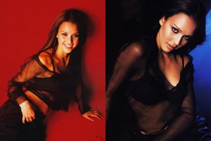 Erotiškoms nuotraukoms Jessica Alba pozavo tebebūdama skaisti