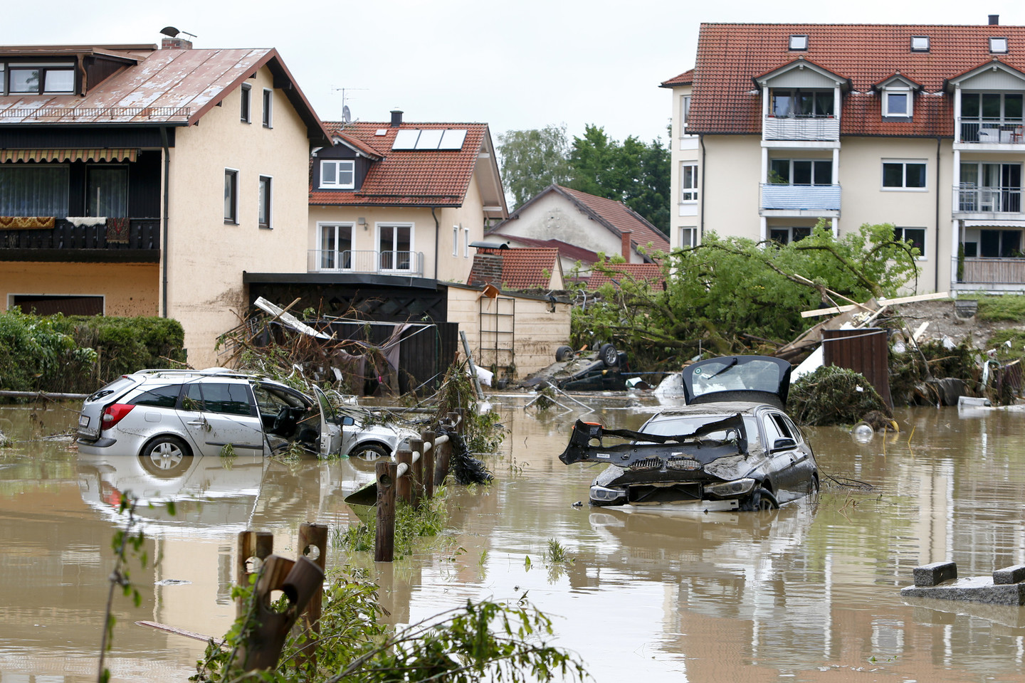 Potvynio Vokietijos pietryčiuose aukų skaičius išaugo iki 10 žmonių.