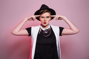 Tinklaraštininkė Agnė Juškėnaitė davė atsaką „Alfa vyrui“
