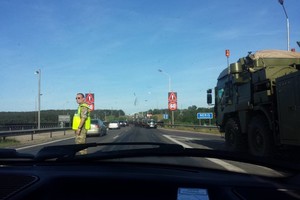 Per pratybas Kaune susidūrė du NATO karinių pajėgų sunkvežimiai