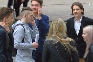 Abiturientai: egzamino užduotys nutekintos