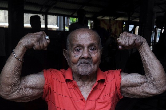 Mirė legendinis Indijos sunkumų kilnotojas