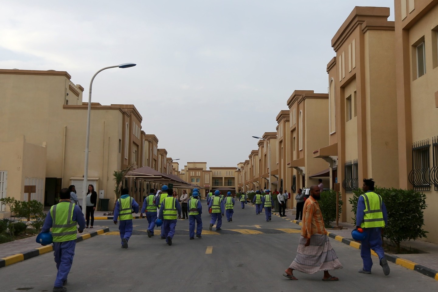 Didelė dalis Kataro gyventojų yra darbininkai iš užsienio.<br>AFP/“Scanpix“ nuotr.